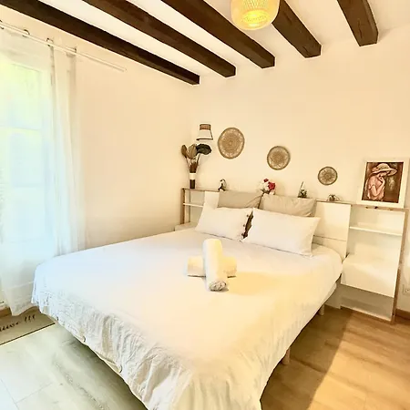 Apartment Center Near Notre Dame 2 Bedrooms With Balcony *