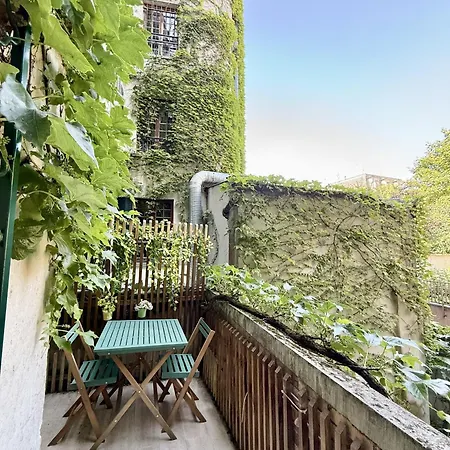 Center Near Notre Dame 2 Bedrooms With Balcony * Paris